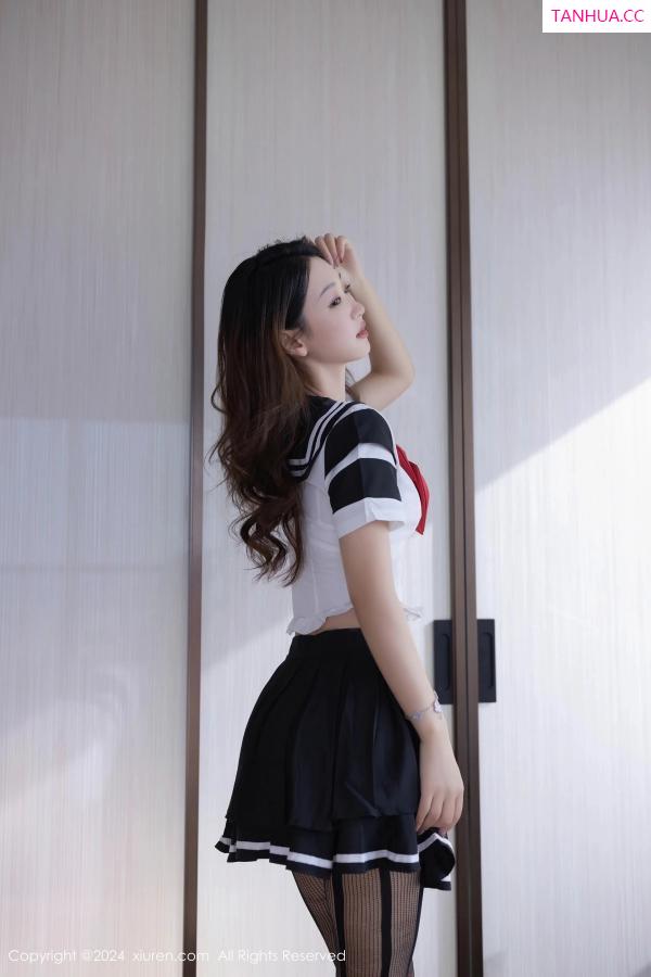 唐安琪  [XiuRen]高清写真图 2024.03.25 No.8287 唐安琪 黑丝美腿第10张图片